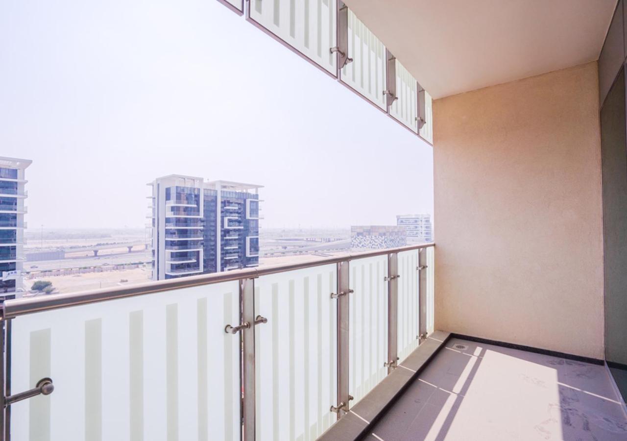 Nasma Luxury Stays - Serene With Balcony Steps From The Sea *