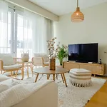 Nasma Luxury Stays - Serene Apartment With Balcony Steps From The Sea